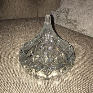 HERSHEY’S crystal candy dish. 2 pcs